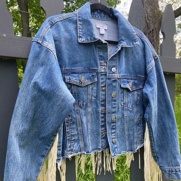 Denim jacket w/ faux leather fringe - Picture 8 of 10
